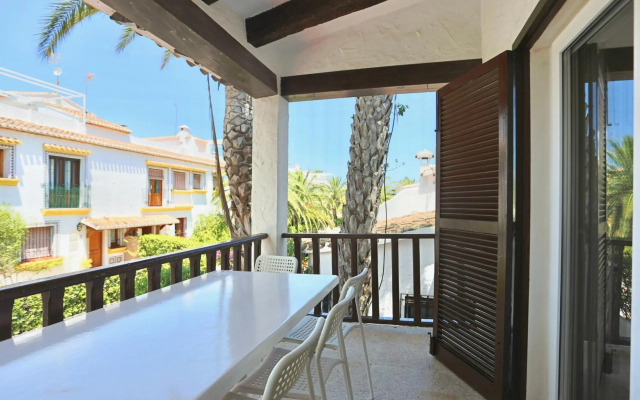 Urbanización El Oasis, 20 Villas en 1ª Línea Playa