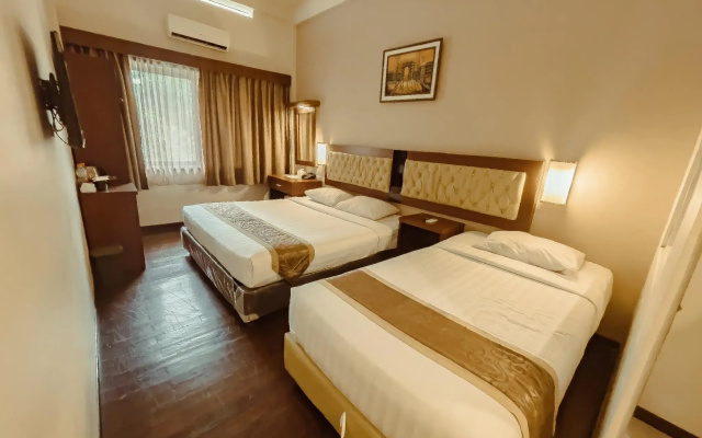 Spencer Green Hotel