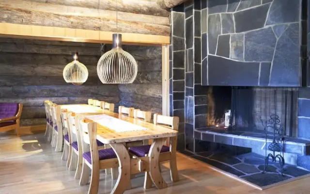 Saarikejo Log Chalet