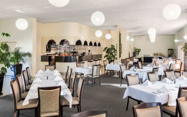 Central Motel & Apartments, Best Western Signature Collection
