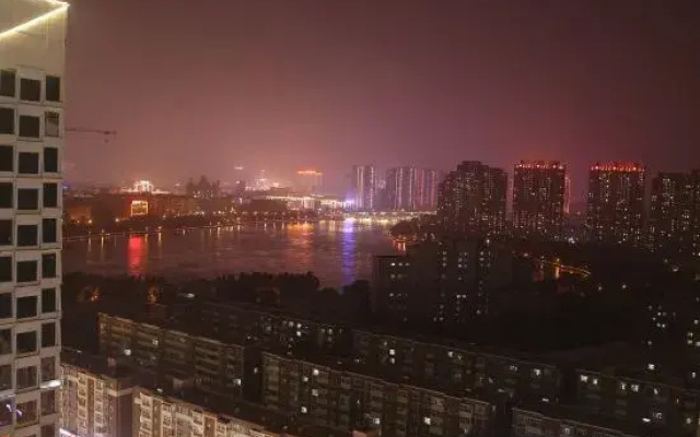 Qiqihar Jingyue Holiday Hotel