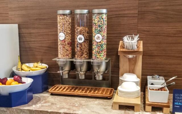 Holiday Inn Express Solana Beach-Del Mar by IHG