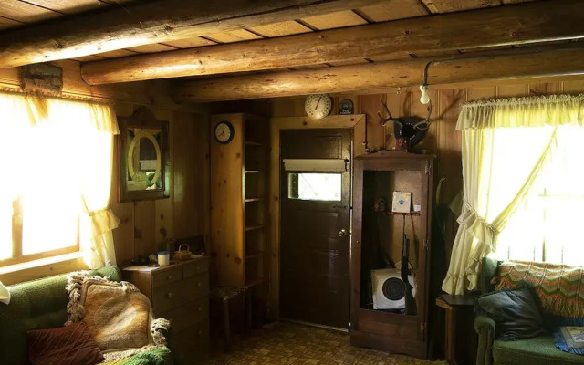 Tamarack 3 Bears Inn