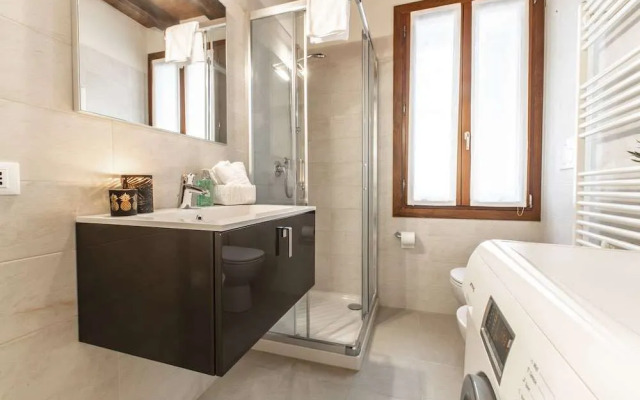 Venetian Exclusive Apartment R&R