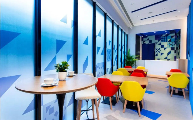 Holiday Inn Express Macau City Centre by IHG