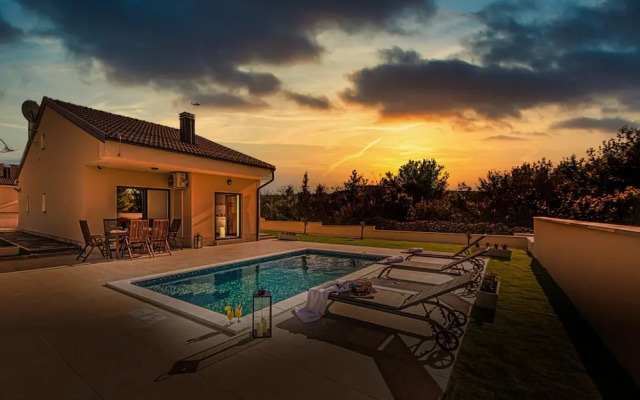 Villa Shaula 1