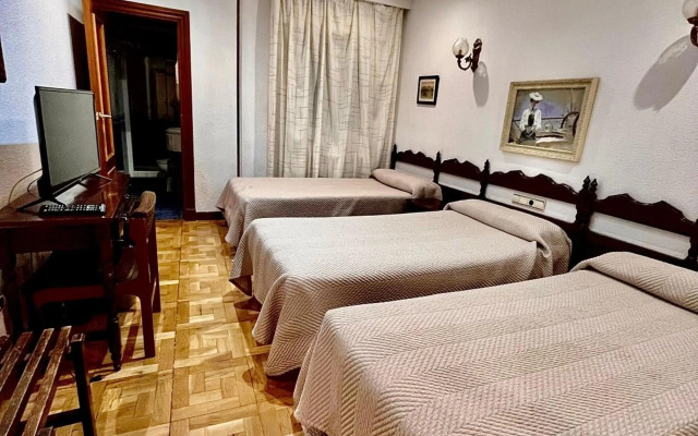 Hotel Residencia Castellano I