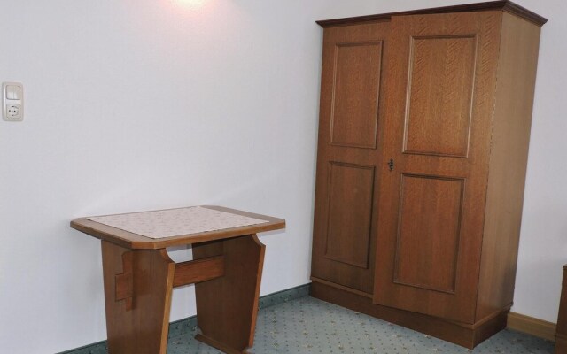 Stunning Apartment in Schnann With 2 Bedrooms and Wifi