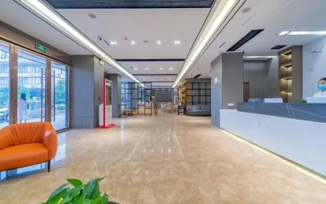 Donghui Yunju Hotel (Yichang Yiling Wanda Plaza)