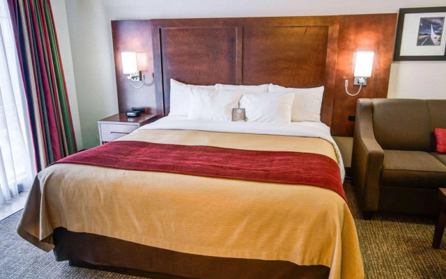 Comfort Inn Redding Near I-5