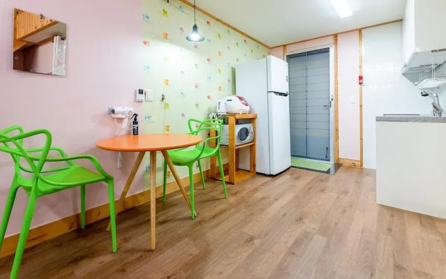 Gyeongju Gampo Four Seasons Pension
