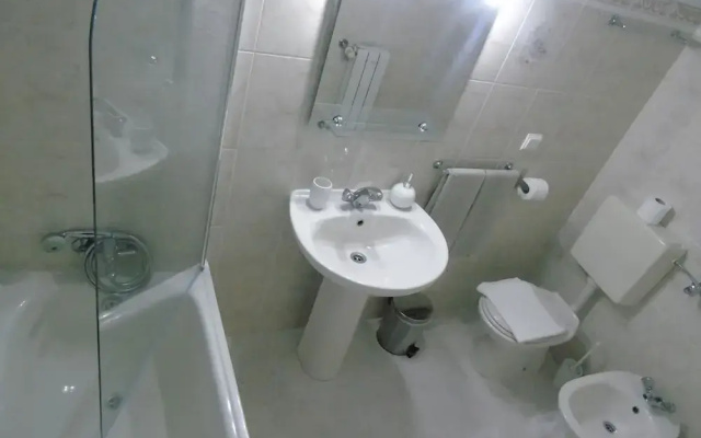 Lagos Guests B&b