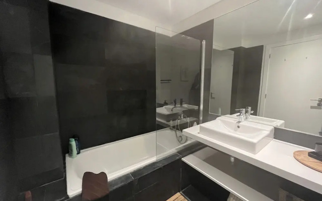 A-MO Sesimbra by Trip2Portugal