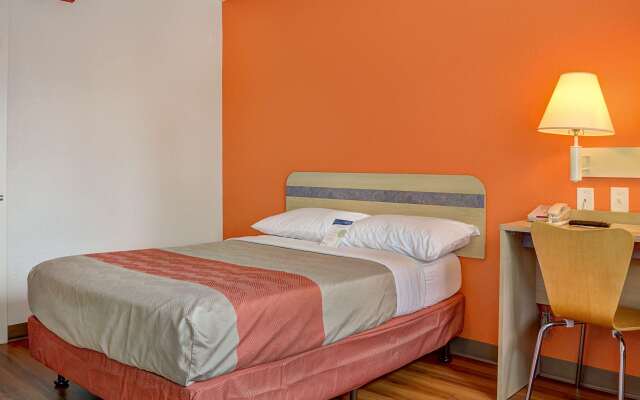 Motel 6 Portland, OR - Central