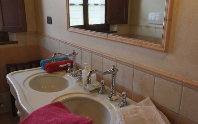 Farmhouse With Pool in Montepulciano