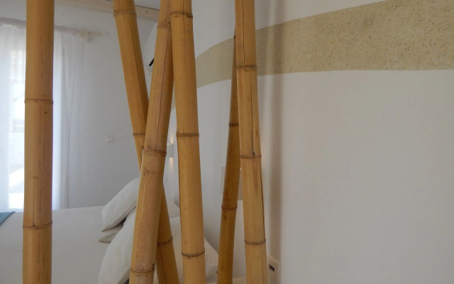 Dolphin Kastraki Studios