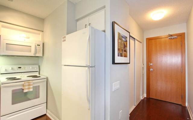 Pelicanstay at Yonge & Sheppard North York