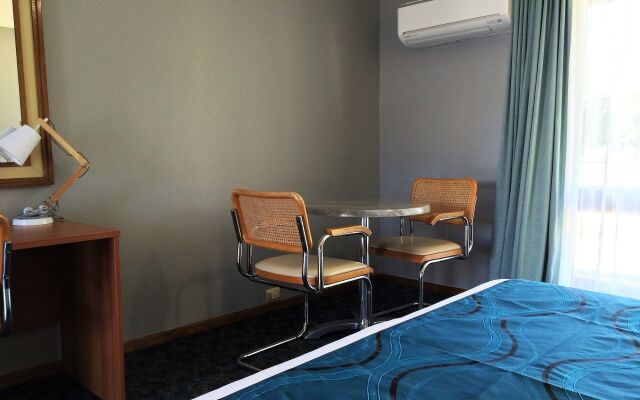 Town & Country Motor Inn Forbes