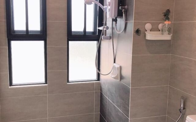 ETM Midhill Private Studio Room