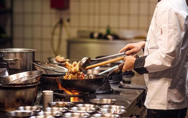 Hotel & Restaurant Peking