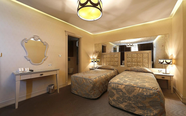 Palm Beach Hotel Bali