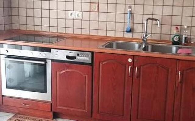 3 bedrooms house