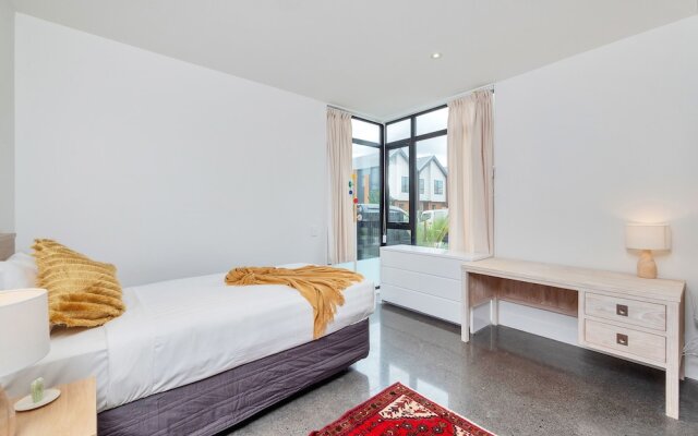 Wonderful Hobsonville Three Bedroom Home
