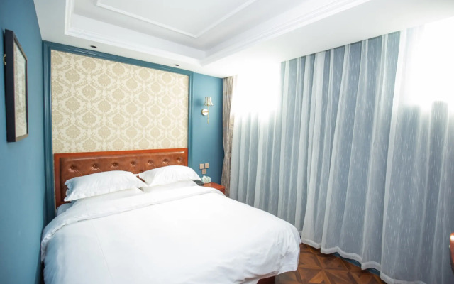 Yiting Zhenshe Hotel (Beijing Qianmen Pedestrian Street)