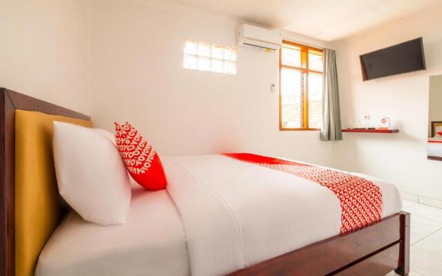OYO 2265 Bunga Bakung Residence