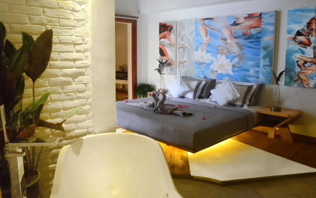 The White Key Luxury Villas