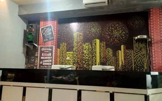 OYO 93090 Multi Plus Inn