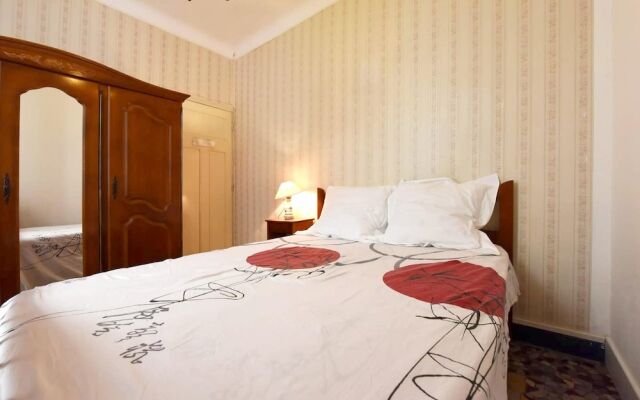 Apartment with 2 Bedrooms in Avignon, with Wifi - 40 Km From the Slopes
