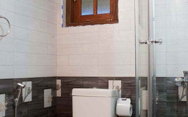 Thilina Hotel by Explorer Trails