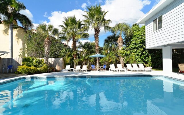 Banana Bay Club Beachside Villas