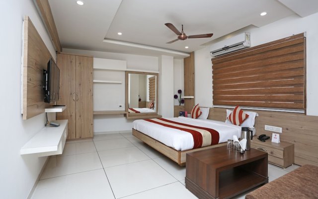 OYO BHO034 Hotel Ashirwad Regency