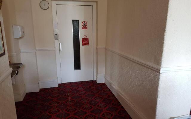 Grand Ash Hotel