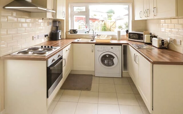 28 Pennard Drive