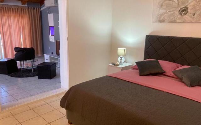 Apartments More - 300 m from beach