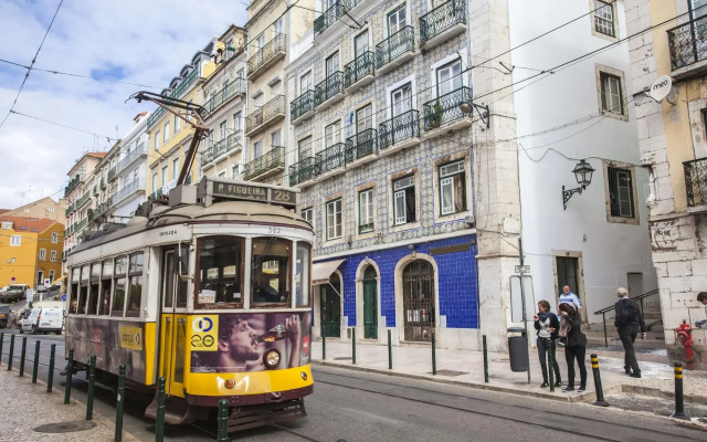 Lisbon Inn Bica Suites