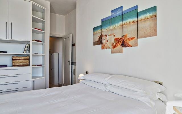 Homey Seaview Apartment