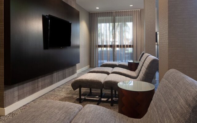 Courtyard Oakland Airport