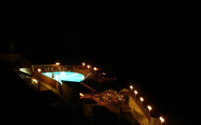 Hotel Stomio Beach