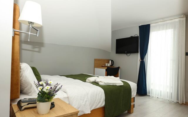 Garden Mode Airport Hotel