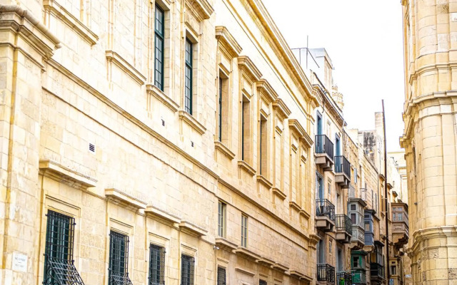 Coral Apartment (Valletta)