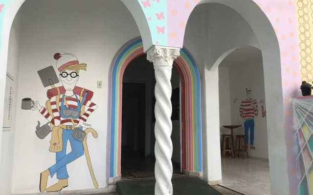 Wally's House Hostel