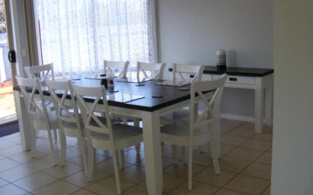 Numurkah Self Contained Apartments - The Saxton
