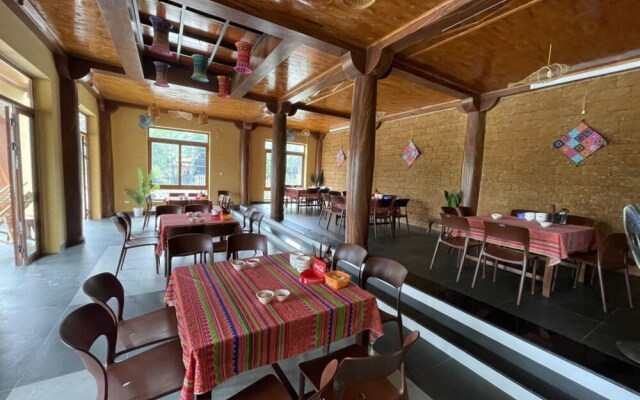 Sky Bay Lodge