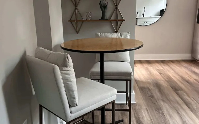 The Luxe Spot 1