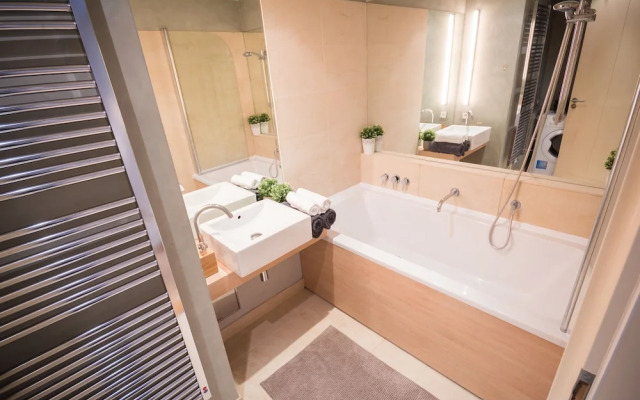 Luxury apartment River Diamond residence