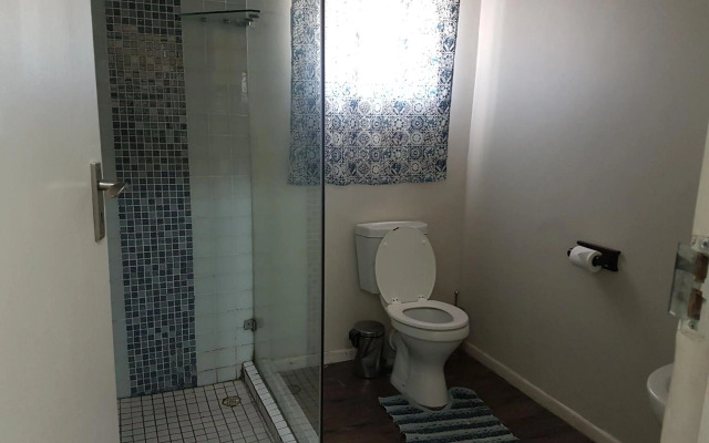 Bedrock Family 4 Sleeper En-Suite Studio